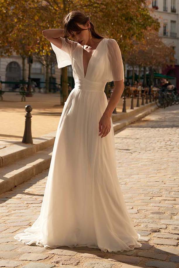 Robes de mariée : Pont Neuf - Paris mon amour - Marie Laporte - Créatrice de robes de mariée sur mesure - Paris