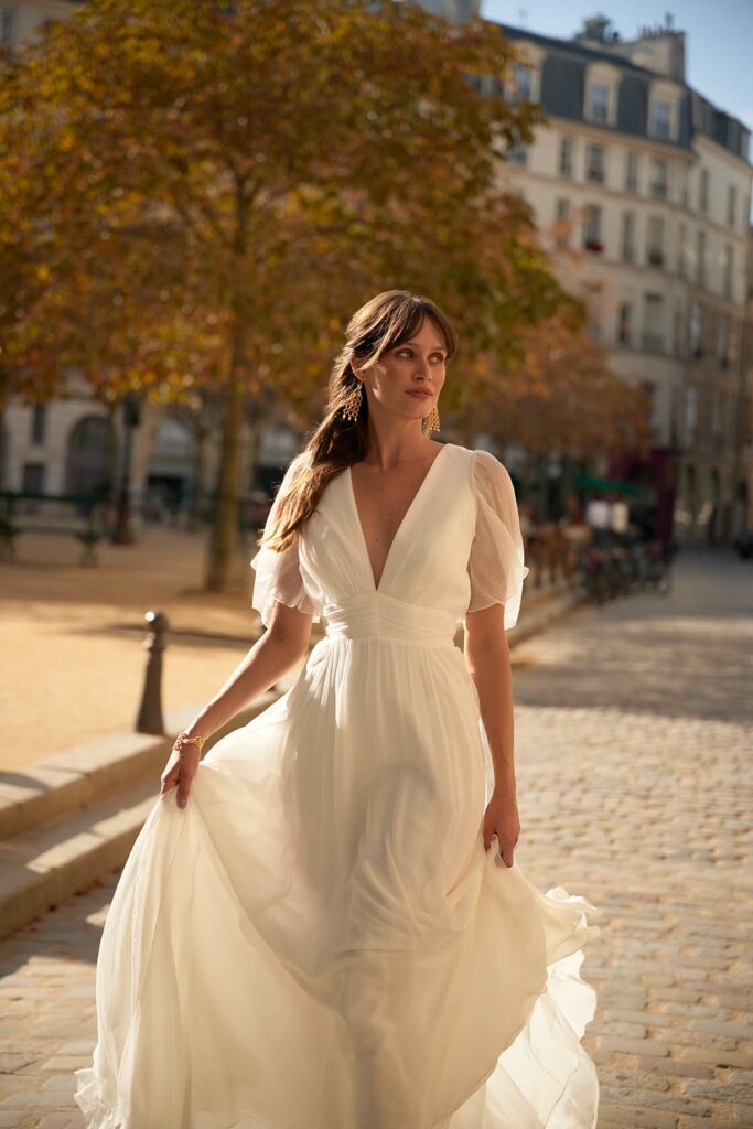 Robes de mariée : Pont Neuf - Paris mon amour - Marie Laporte - Créatrice de robes de mariée sur mesure - Paris