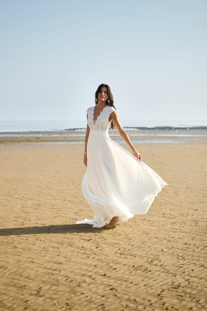 Robes de mariée : La Majestueuse - Au fil de l'eau - Marie Laporte - Créatrice de robes de mariée sur mesure - Paris