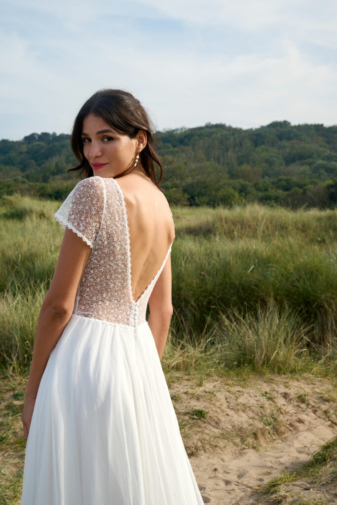 Robes de mariée : La Gracieuse - Au fil de l'eau - Marie Laporte - Créatrice de robes de mariée sur mesure - Paris