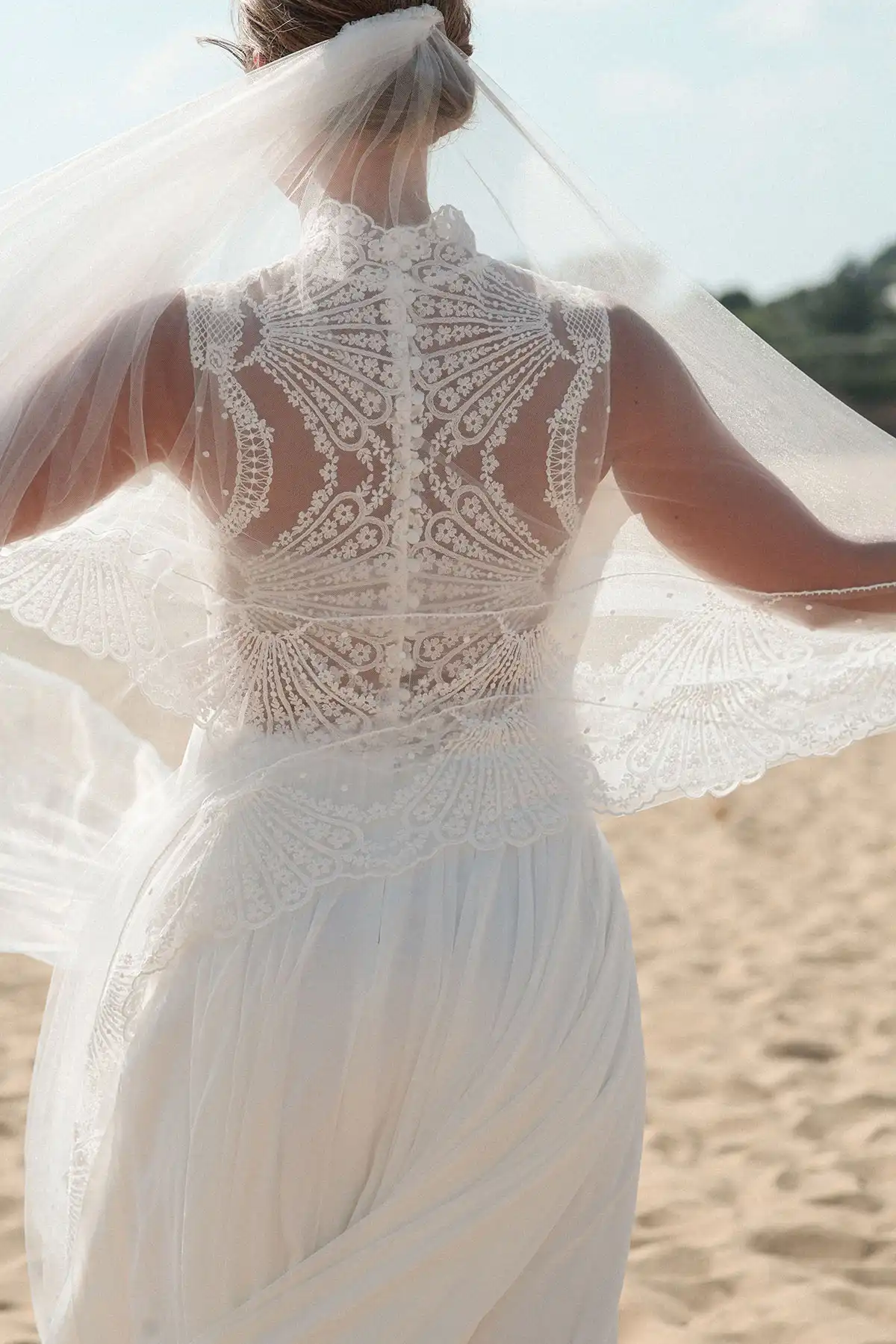 Robes de mariée : Passionnément - L'heure dorée - Marie Laporte - Créatrice de robes de mariée sur mesure - Paris